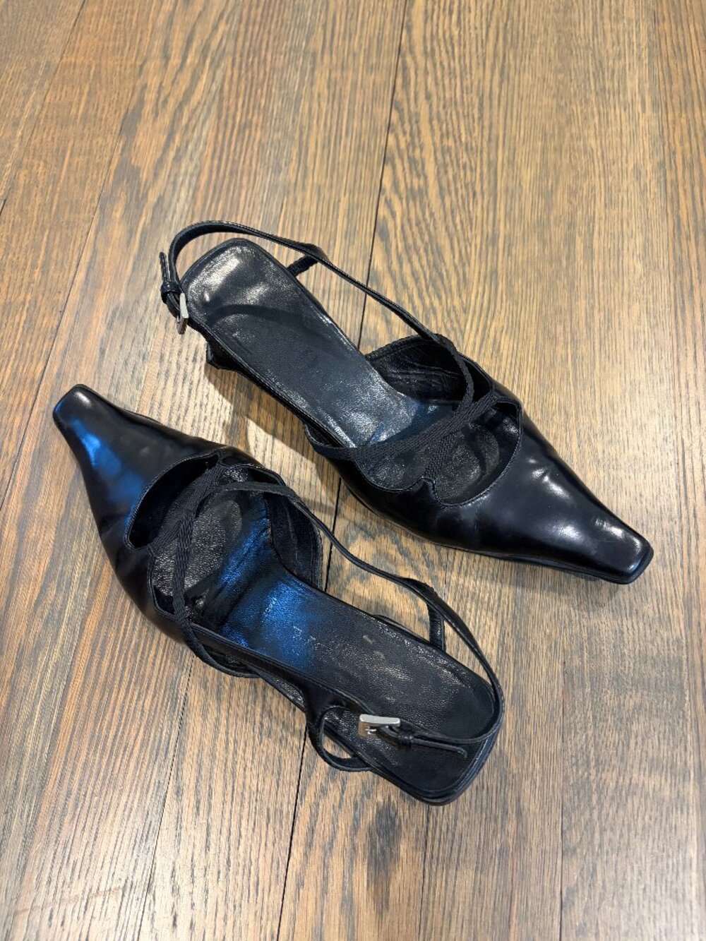Prada Black Pointed toe kitten heels size 36.5